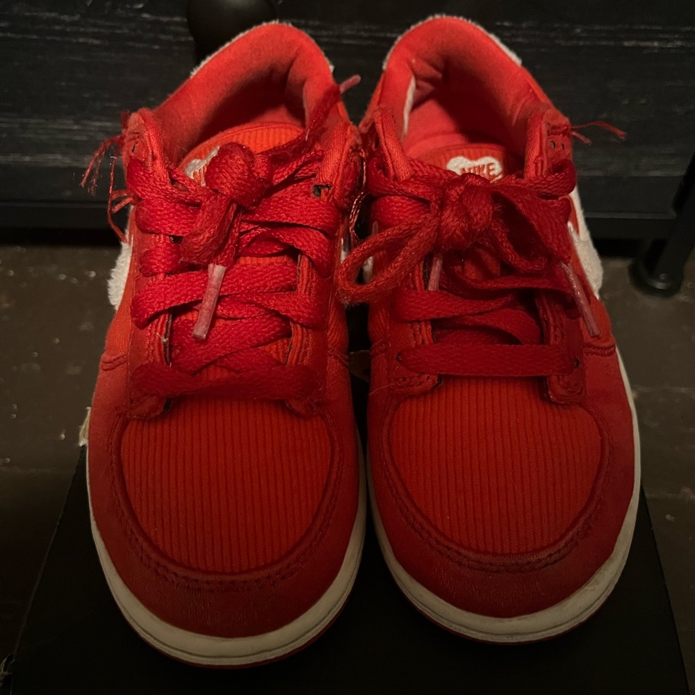 Nike Dunks Low (Unisex)